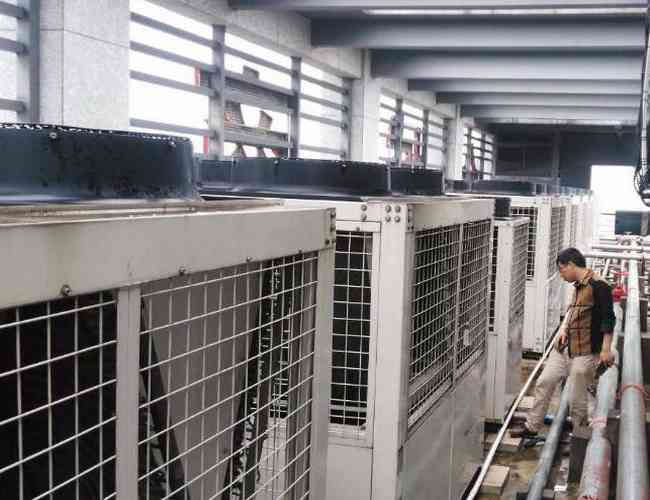 蒸發(fā)器清洗 主機清洗 機組保養(yǎng) 開利機組 風道清洗 中央空調清洗 清洗風道取證 盤管清洗 蒸發(fā)器清洗 主機清洗 機組保養(yǎng) 開利機組 風道清洗 中央空調清洗 清洗風道取證 盤管清洗