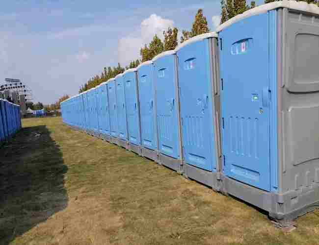 如何正確處理移動(dòng)廁所的糞便問題？